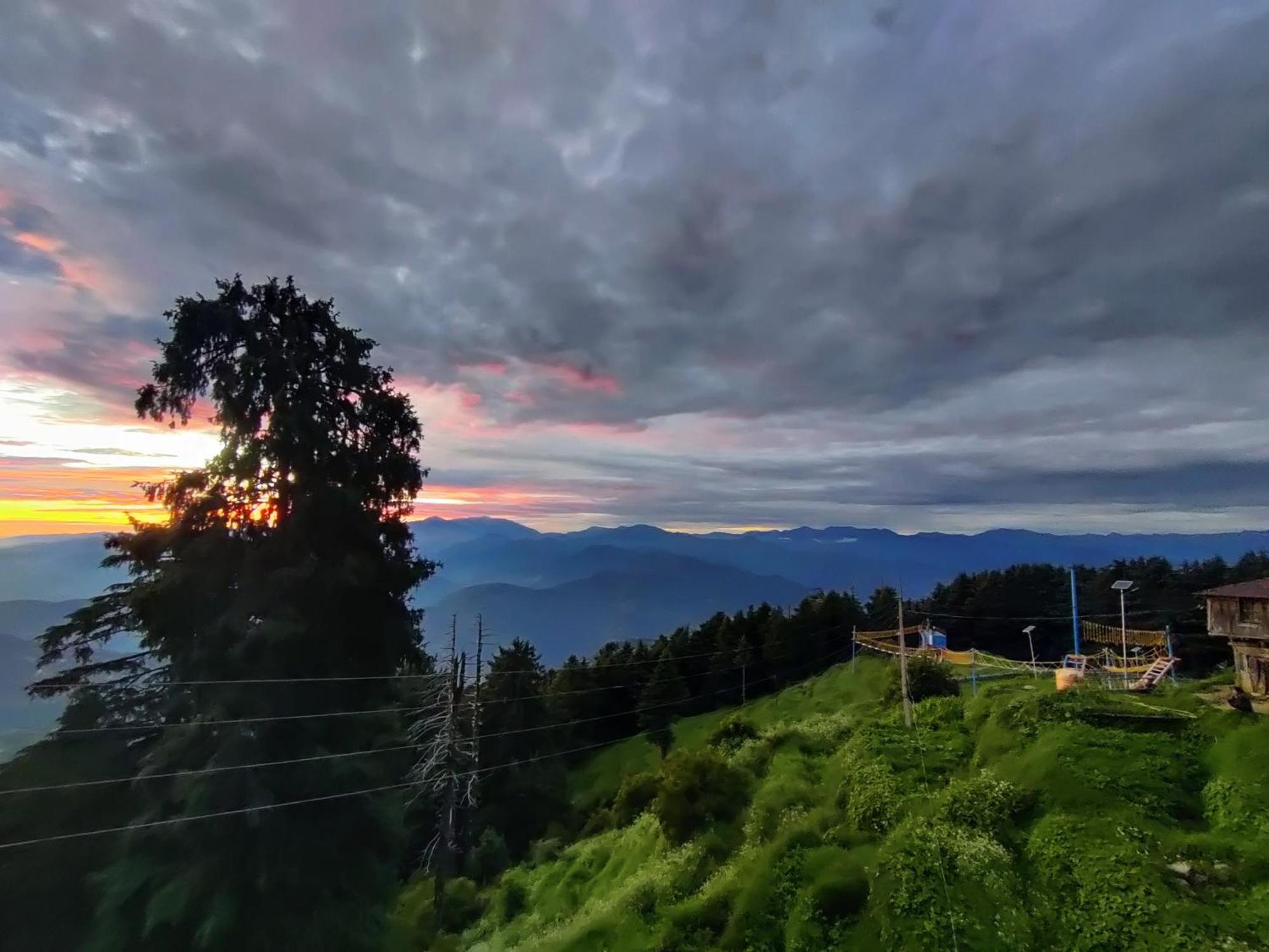 ホテル Smarthill Kalatop-Nature'S Heaven ダルハウジ 部屋 写真